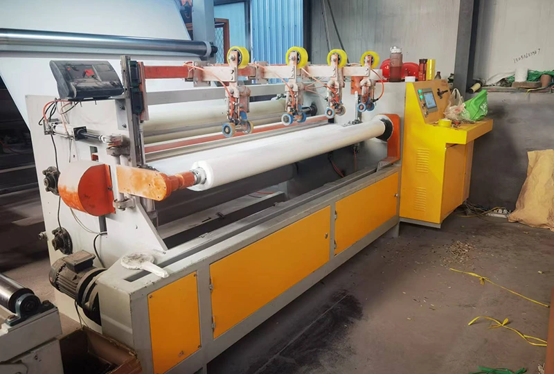 Perché scegliere una linea di produzione di membrane impermeabili in cloruro di polivinile (PVC) per progetti di costruzione moderni?