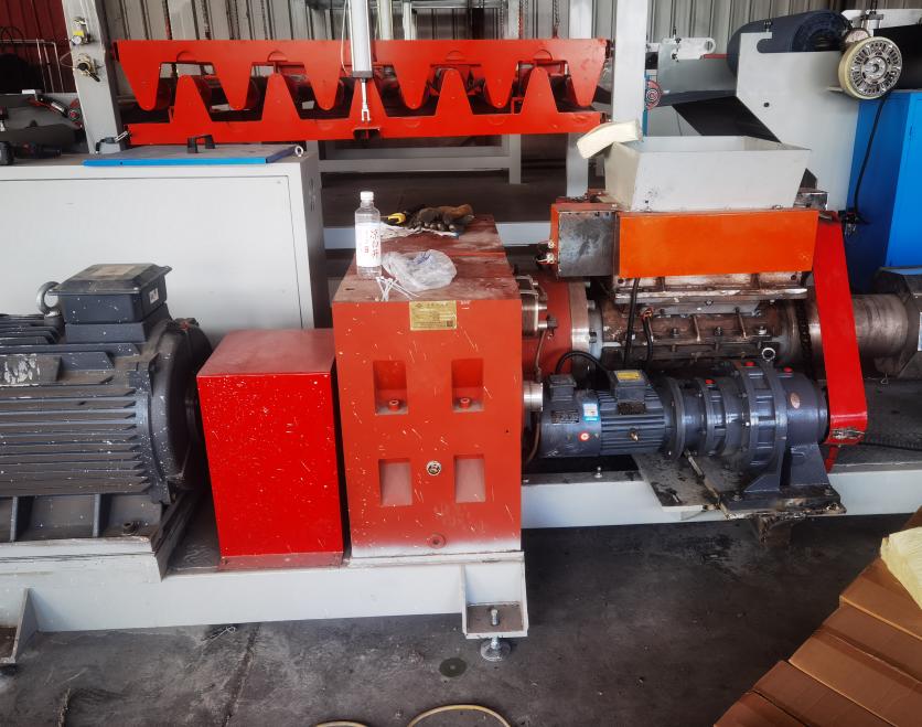 Linea di produzione di membrane impermeabili in gomma butilica